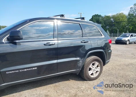 2015 Jeep Grand Cherokee Laredo z USA, uszkodzony, nr VIN 1C4RJFAG8FC226880